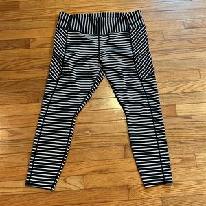Athleta black and white striped size extra-large